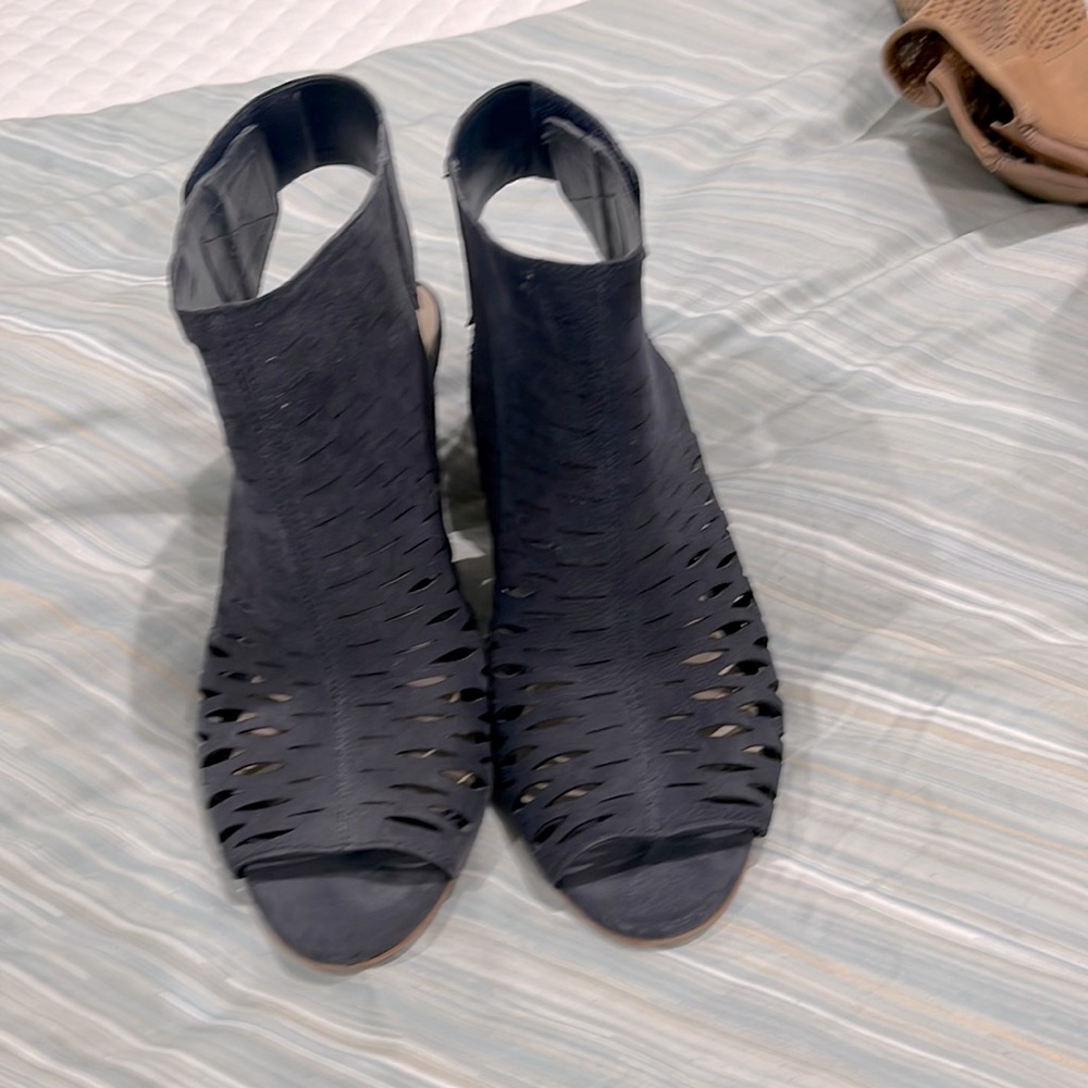 Vince Camino shoe booties